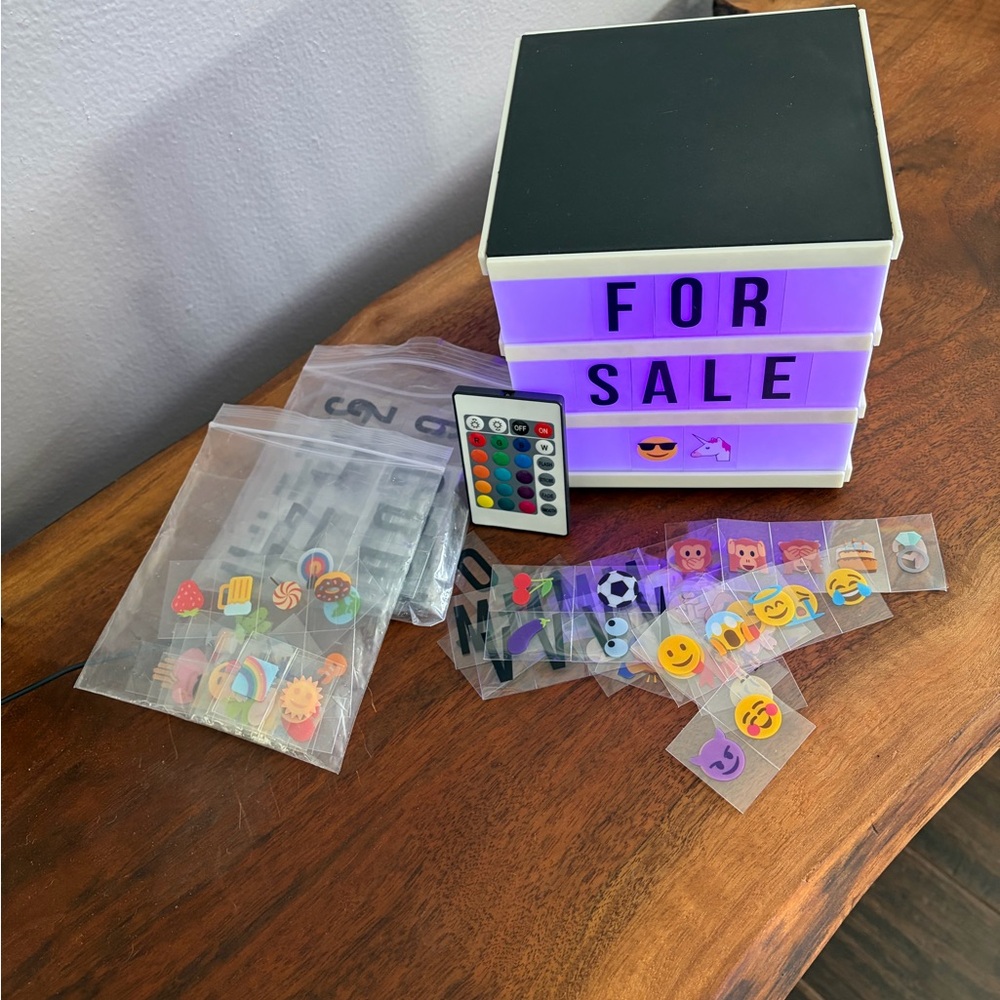 Lightbox with Emoji Stickers and Remote